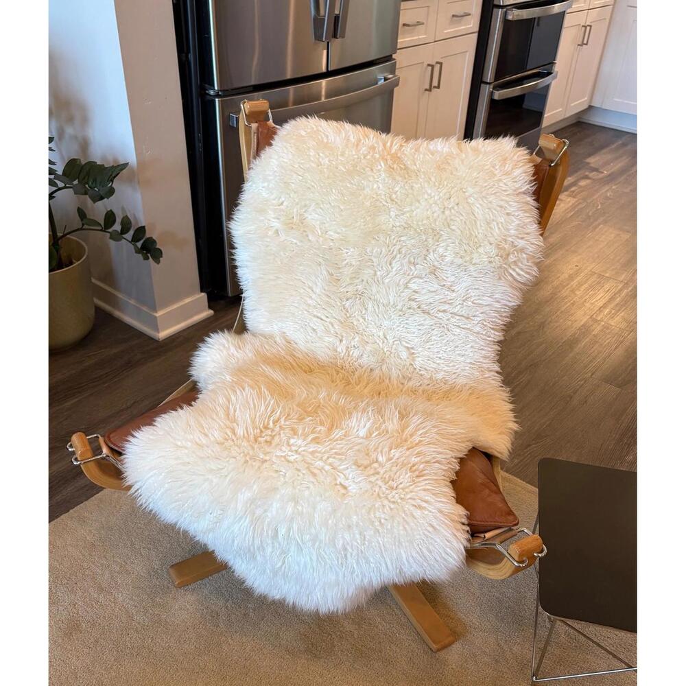 RH Baby & Child Natural New Zealand Sheepskin Double Pelt 71" x 23.5" Ivory - Picture 3 of 7